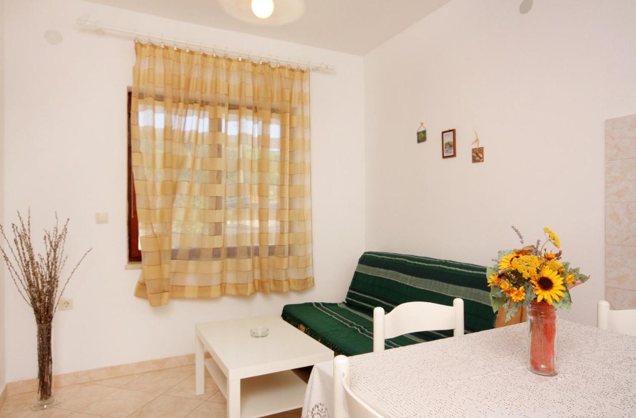 Apartment Vrbnik 5301B Vrbnik (Primorje-Gorski Kotar) Exterior foto
