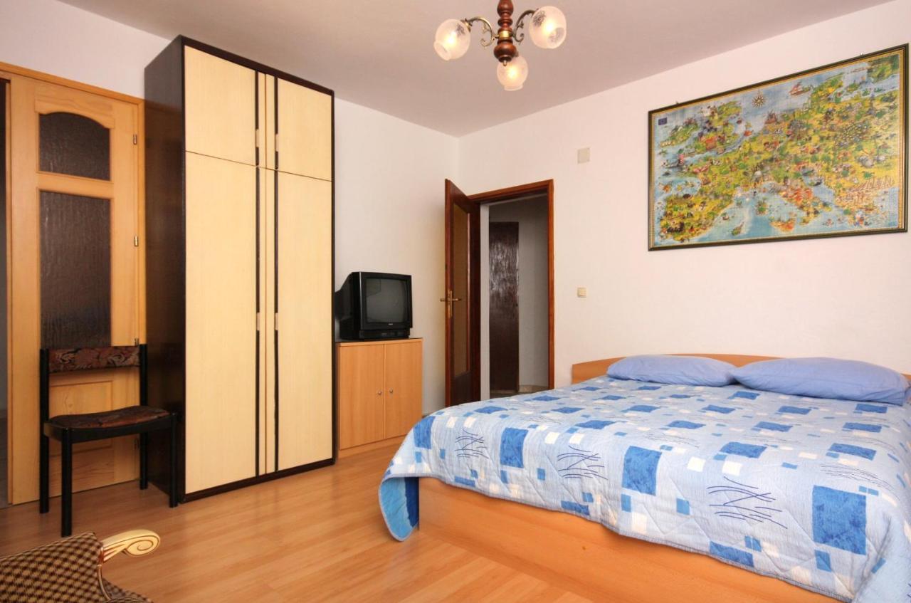 Apartment Vrbnik 5301B Vrbnik (Primorje-Gorski Kotar) Exterior foto